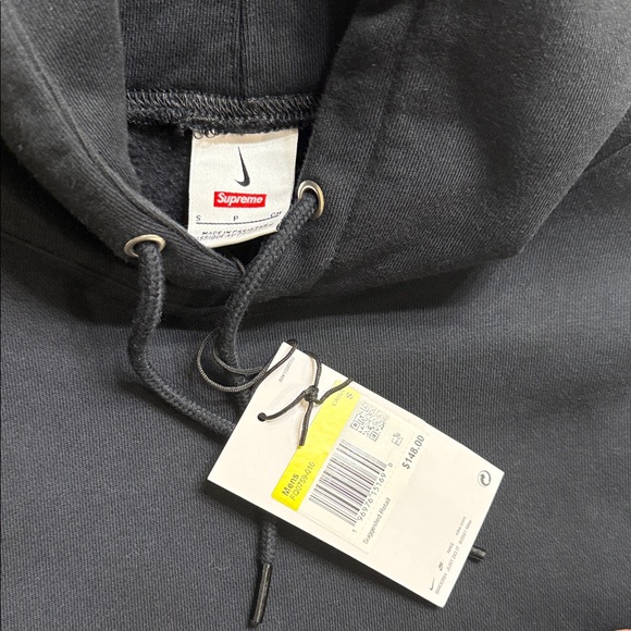 Supreme X Nike Collab hoodie - Picture 3 of 6